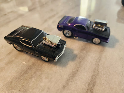 Lot of 2 Muscle Machine Muscle Cars Cuda and Chevelle Loose