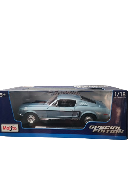 Maisto 1:18 scale Classic Mustang in Blue Special Edition MIB