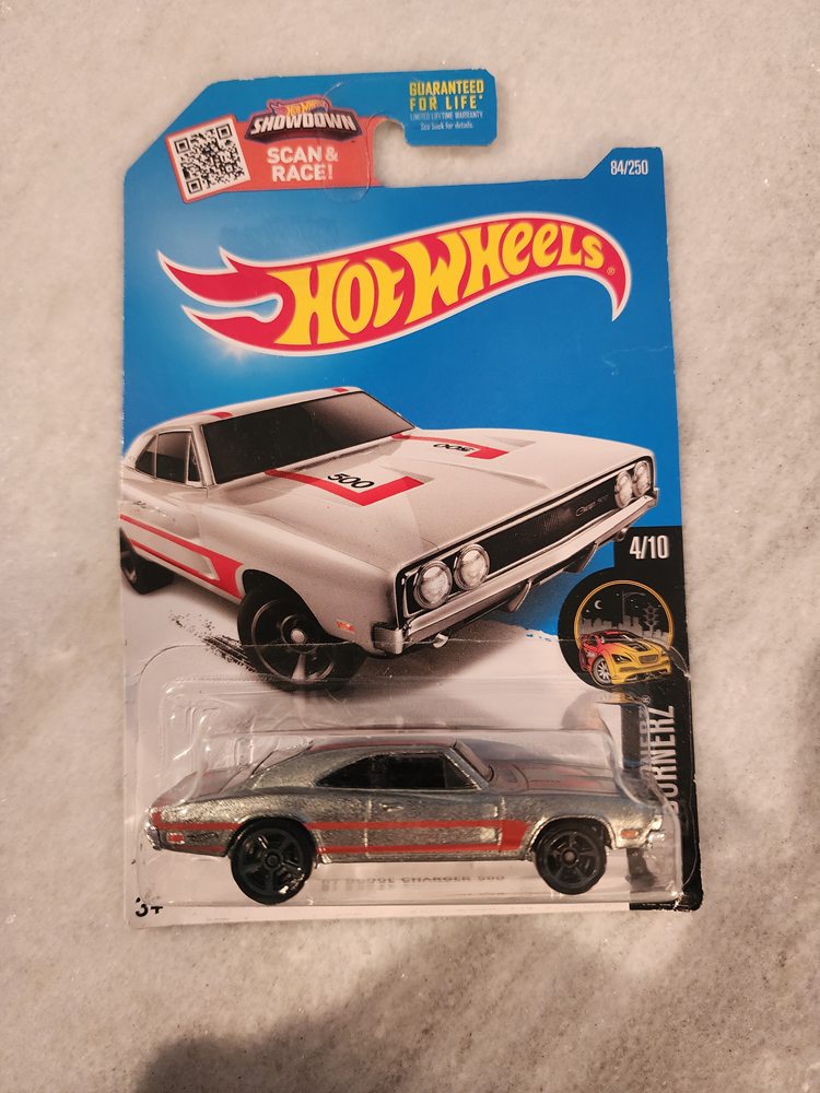 Hot Wheels 1967 Dodge Charger in Silver variation MIB